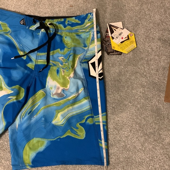 NWT Volcom Surf Swim Trunks Board Shorts Sz 30 - Picture 8 of 9